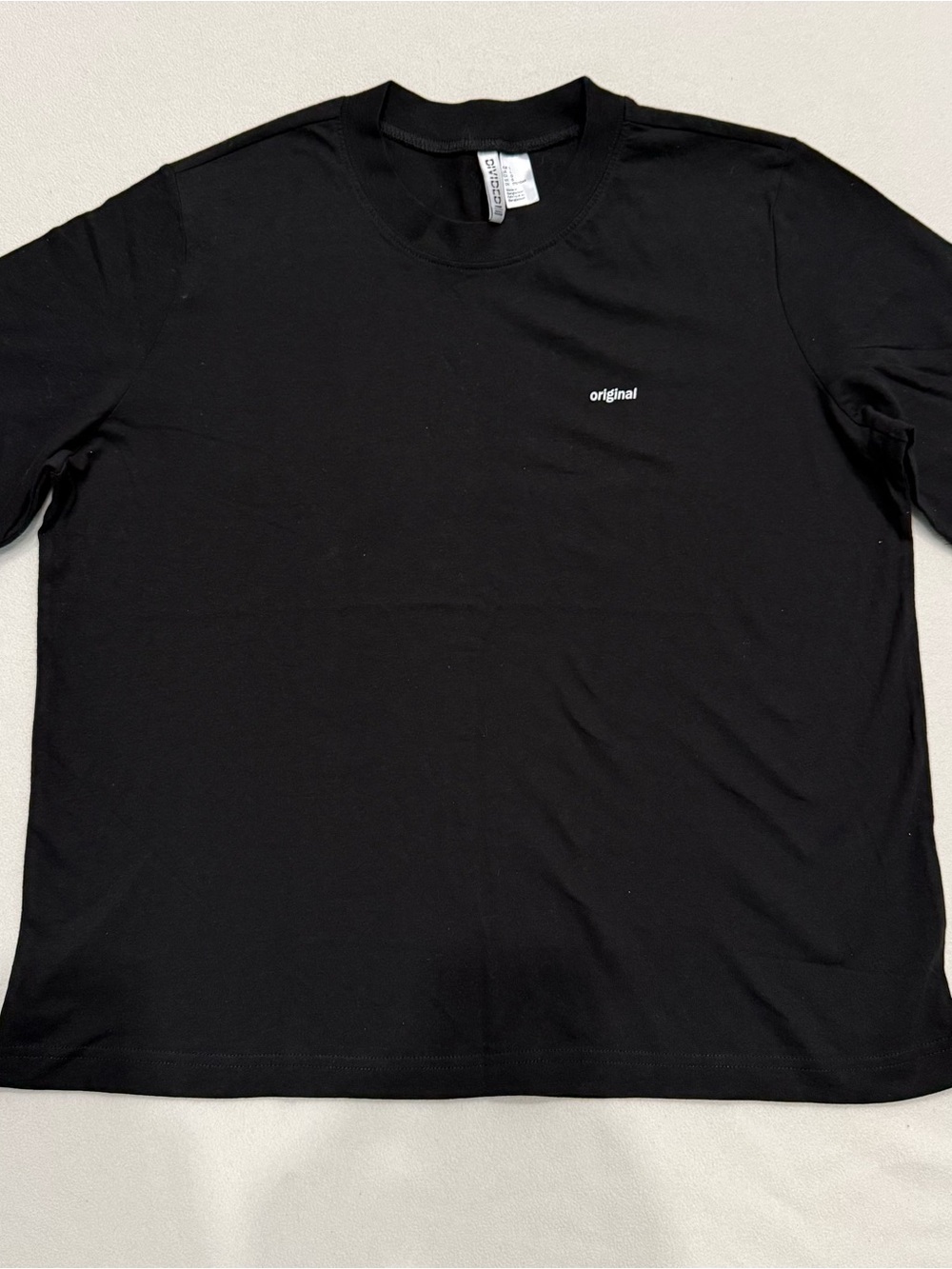 black cropped tee with white logo Size L #minimalist #croptop